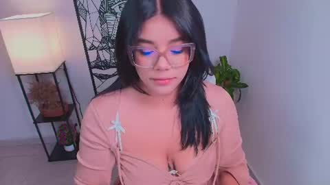Snapshot of ashleyy18__ chatting on June 2026 08:08:01 PM Ashleyy18 online show from June 2026 08:08:01 PM