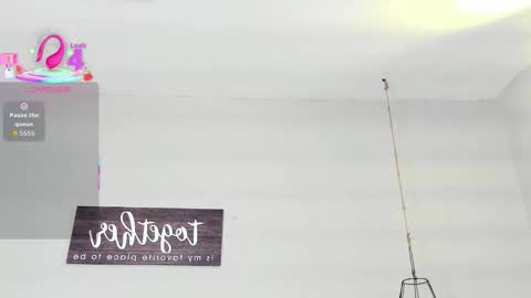 kylie online show from October 2025 01:57:01 AM