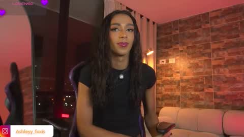 Snapshot of ashleyyfox_ chatting on February 2026 12:31:01 AM Ashley Fox online show from February 2026 12:31:01 AM