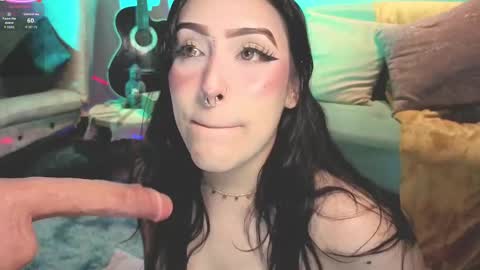 Snapshot of ashlynnlowe_ chatting on October 2025 08:05:02 PM Ash  online show from October 2025 08:05:02 PM