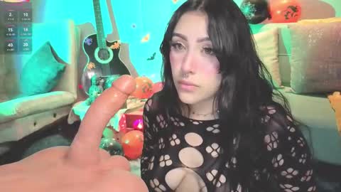 Snapshot of ashlynnlowe_ chatting on October 2025 08:06:02 PM Ash  online show from October 2025 08:06:02 PM