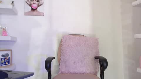 Snapshot of ashlyvesneva chatting on February 2025 10:21:01 PM Ashly online show from February 2025 10:21:01 PM