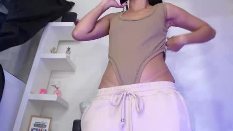 Snapshot of ashlyvesneva chatting on September 2025 09:37:01 PM Ashly online show from September 2025 09:37:01 PM