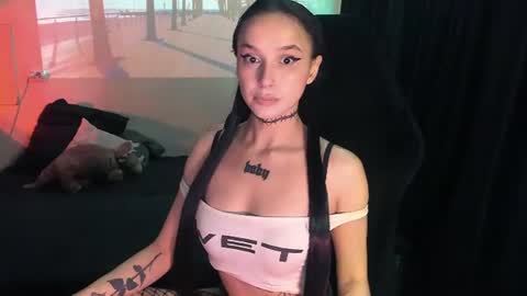 Snapshot of ashmila chatting on June 2026 06:52:01 AM Mila online show from June 2026 06:52:01 AM