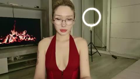 Snapshot of asian_euphoria chatting on July 2026 05:45:01 AM Dju online show from July 2026 05:45:01 AM