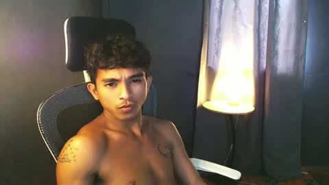 Snapshot of asian_hunk_moreno chatting on July 2026 06:47:02 AM Yuri online show from July 2026 06:47:02 AM