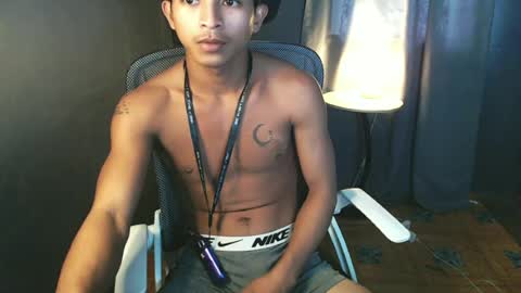 Snapshot of asian_hunk_moreno chatting on July 2026 07:23:02 AM Yuri online show from July 2026 07:23:02 AM