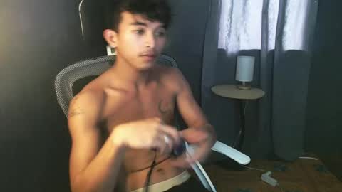 Snapshot of asian_hunk_moreno chatting on July 2026 05:45:02 AM Yuri online show from July 2026 05:45:02 AM