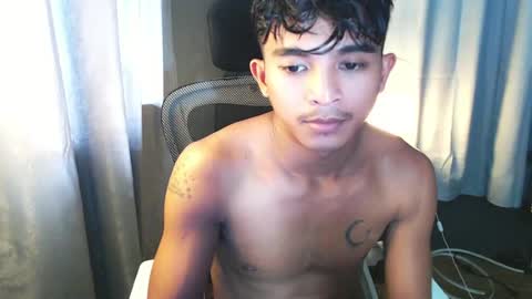 Snapshot of asian_hunk_moreno chatting on July 2026 06:17:02 AM Yuri online show from July 2026 06:17:02 AM