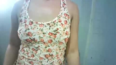 Snapshot of asian_novielyn19xxx chatting on May 2026 01:33:01 AM asian_novielyn19xxx online show from May 2026 01:33:01 AM