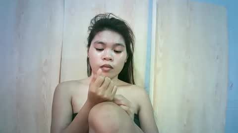 Snapshot of asian_novielyn19xxx chatting on May 2026 04:07:02 AM asian_novielyn19xxx online show from May 2026 04:07:02 AM