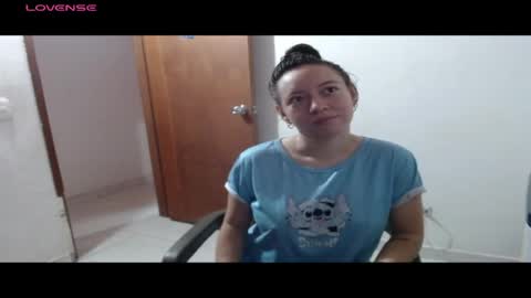 Damara Roland online show from April 2026 09:26:01 PM