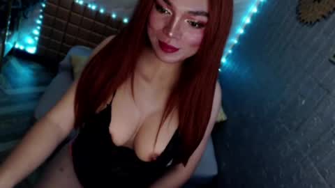 Snapshot of asiandollxxx4u chatting on May 2026 01:31:01 PM BELLA NOTCH online show from May 2026 01:31:01 PM