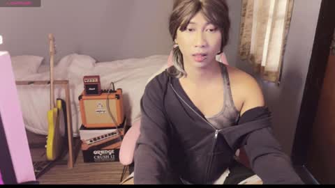 Emi online show from December 2024 09:50:01 AM