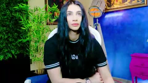 Snapshot of asianfromitaly chatting on April 2026 07:48:02 AM Beatrice online show from April 2026 07:48:02 AM