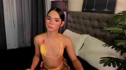 asianpetiteprincess online show from November 2025 06:18:01 PM