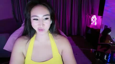Snapshot of asianqueen777ohmi chatting on February 2026 12:01:02 PM Rose Mingna online show from February 2026 12:01:02 PM