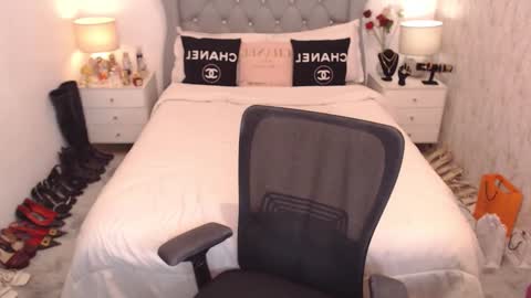 Kylie online show from January 2025 05:56:01 PM