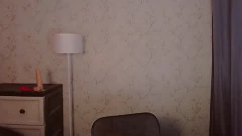 kisses online show from April 2026 02:25:02 PM