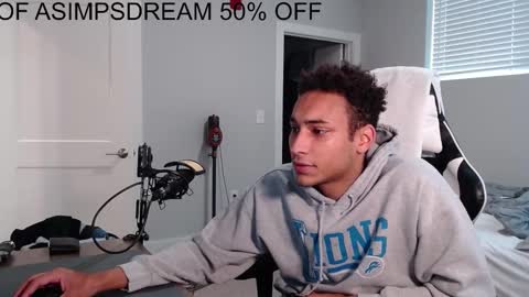 Snapshot of asimpsdream chatting on November 2025 01:44:02 PM asimpsdream online show from November 2025 01:44:02 PM