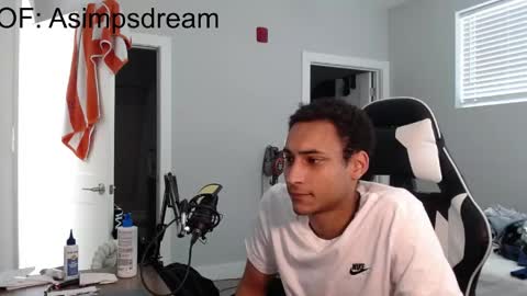 Snapshot of asimpsdream chatting on May 2026 02:44:02 PM asimpsdream online show from May 2026 02:44:02 PM
