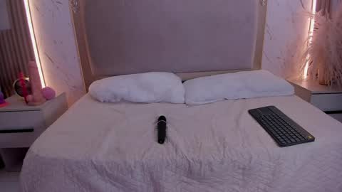 Snapshot of aslii_smith chatting on May 2026 09:20:02 PM Asli online show from May 2026 09:20:02 PM