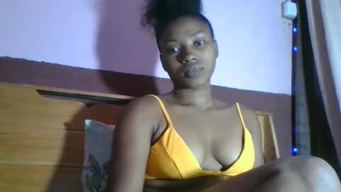 Snapshot of asmiraa chatting on February 2026 05:01:01 AM asmiraa online show from February 2026 05:01:01 AM