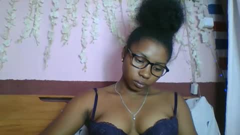 Snapshot of asmiraa chatting on May 2026 06:09:01 PM asmiraa online show from May 2026 06:09:01 PM