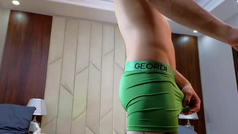 Asmodeo  -   online show from December 2024 10:41:01 PM