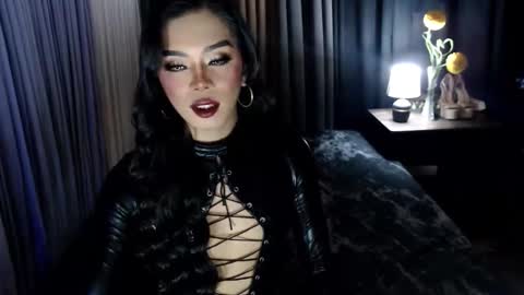 Margaux Miller online show from October 2025 04:38:02 PM