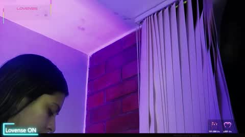 Snapshot of aspenruss chatting on September 2025 06:18:01 PM online show from September 2025 06:18:01 PM