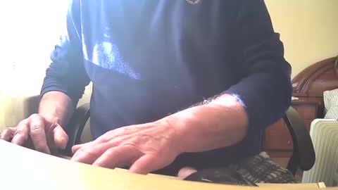 Snapshot of astelover chatting on December 2024 02:03:02 PM astelover online show from December 2024 02:03:02 PM