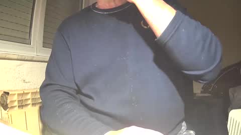 Snapshot of astelover chatting on December 2024 09:28:02 PM astelover online show from December 2024 09:28:02 PM