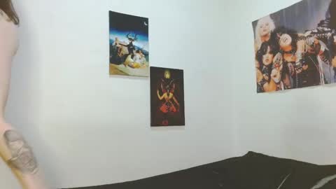 Snapshot of asterothxznikki chatting on January 2026 02:16:01 AM Asterothxznikki online show from January 2026 02:16:01 AM