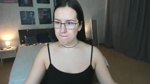 Snapshot of asti_bubbles chatting on March 2026 01:29:02 AM Asti online show from March 2026 01:29:02 AM