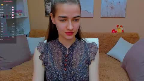 Snapshot of astorianight chatting on February 2025 10:53:02 AM Astoria online show from February 2025 10:53:02 AM