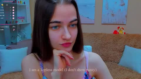 Snapshot of astorianight chatting on February 2025 10:07:02 AM Astoria online show from February 2025 10:07:02 AM