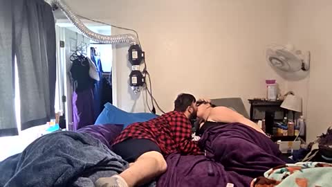 astra916 online show from April 2026 06:05:02 PM