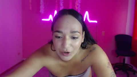 Astrid online show from February 2026 07:25:02 PM