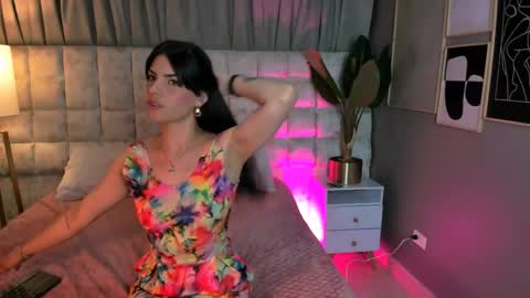 Snapshot of astrid_velle chatting on April 2026 02:15:02 AM astrid_velle online show from April 2026 02:15:02 AM