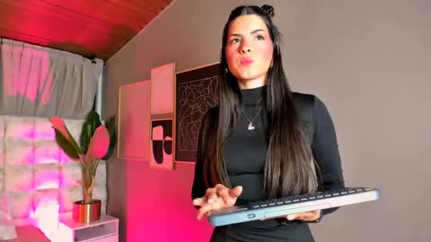 Snapshot of astrid_velle chatting on May 2026 01:32:02 AM astrid_velle online show from May 2026 01:32:02 AM