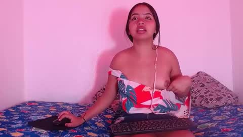 Snapshot of astridvagina18 chatting on December 2024 08:25:02 PM ASTRID online show from December 2024 08:25:02 PM