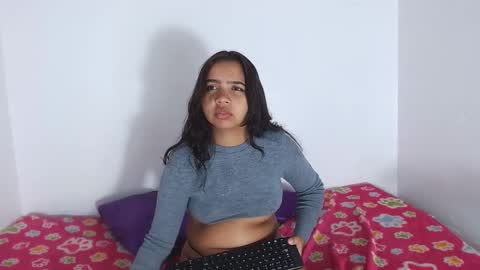 Snapshot of astridvagina18 chatting on January 2025 06:57:02 PM ASTRID online show from January 2025 06:57:02 PM