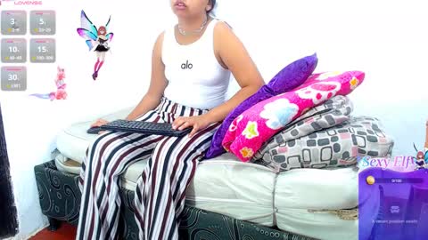 Snapshot of astridvagina18 chatting on February 2025 12:33:01 PM ASTRID online show from February 2025 12:33:01 PM