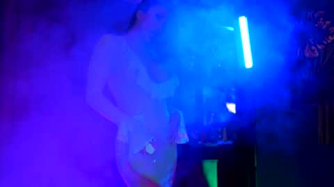 Astrid online show from March 2026 08:45:01 PM