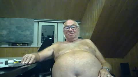 asusandy online show from September 2025 12:33:01 AM