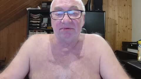 asusandy online show from February 2026 09:13:02 PM