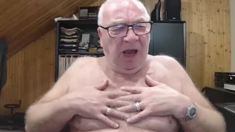 asusandy online show from February 2026 10:30:02 PM