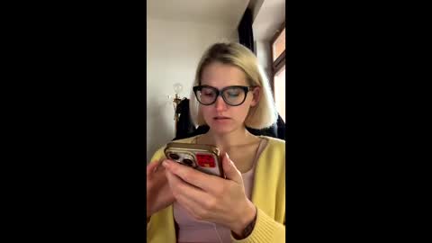 Snapshot of asya_new chatting on October 2025 10:12:01 AM asya_new online show from October 2025 10:12:01 AM