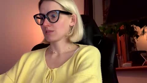 Snapshot of asya_new chatting on November 2025 09:13:02 PM asya_new online show from November 2025 09:13:02 PM